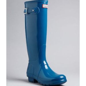 Hunter ocean blue glossy size seven boots